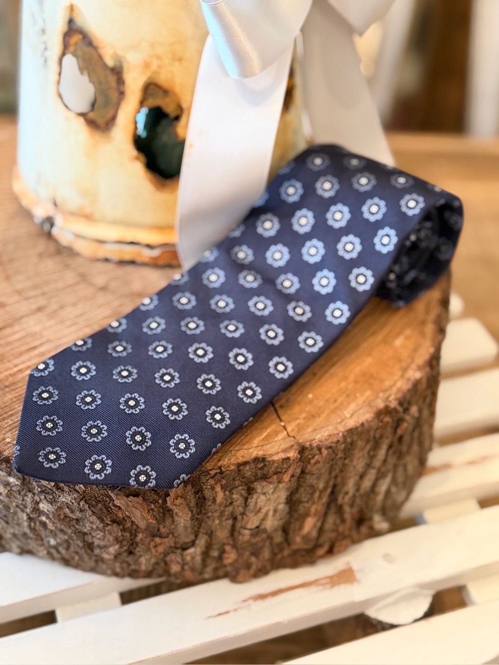 Brooks Brothers Classic Navy Floral Men's Tie. Medallion | Timeless | Luxury